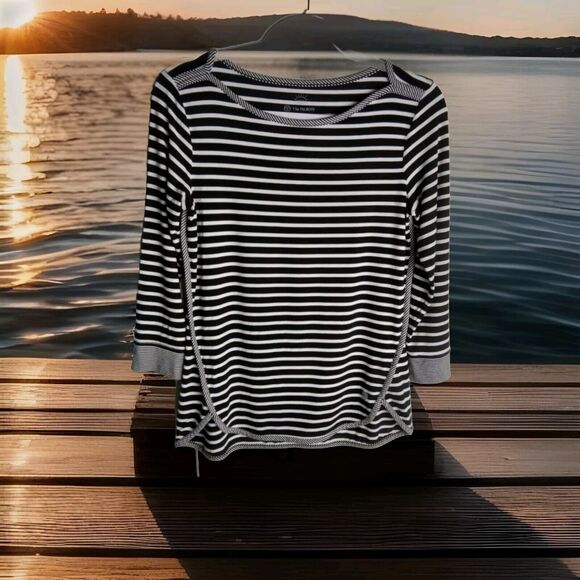 T By Talbots Stripe Blouse Size XS UPF 50 Protection Rayon Long Sleeve - Picture 1 of 7